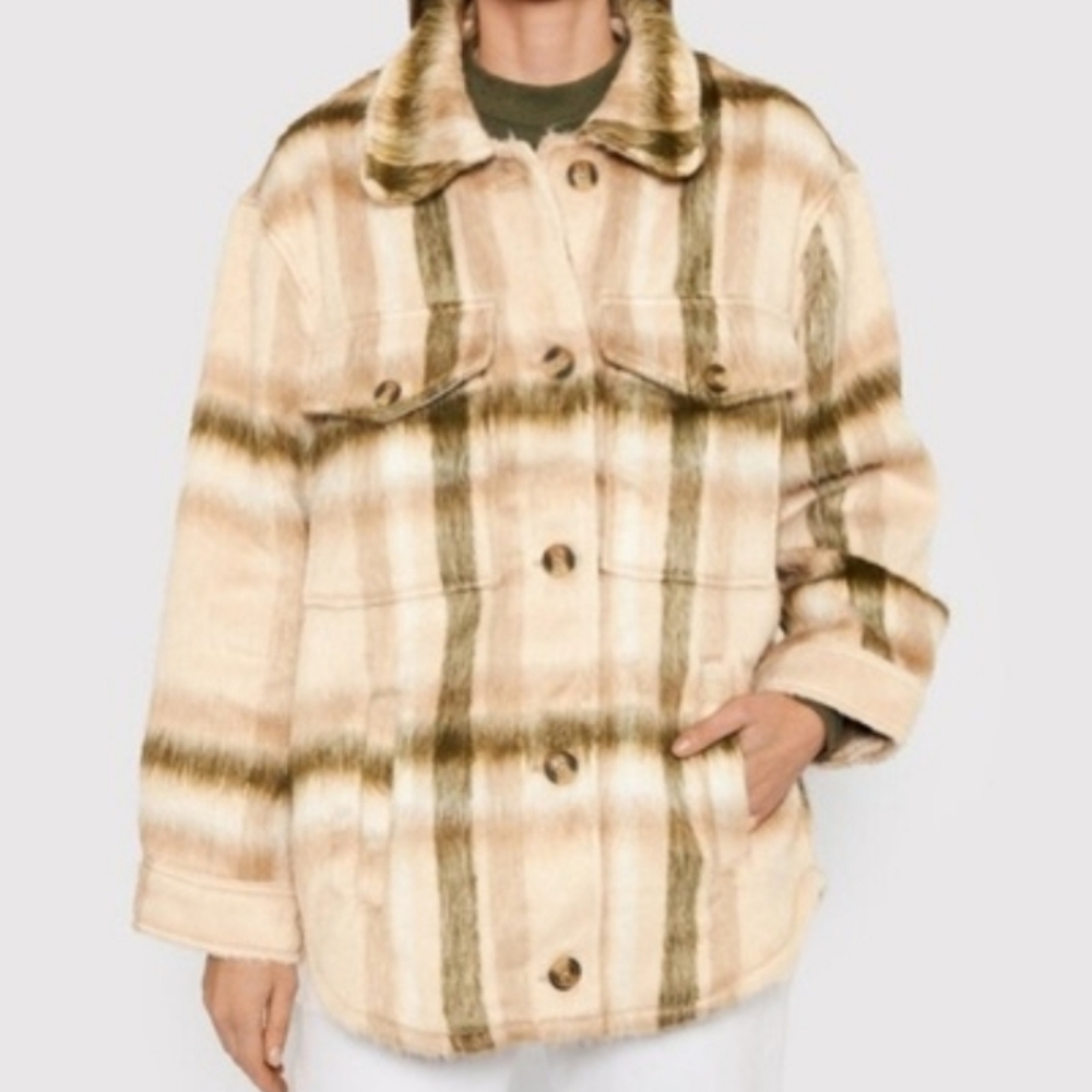 AMERICAN EAGLE | Oversized XS Faux Eyelash Fur Shacket | Plaid